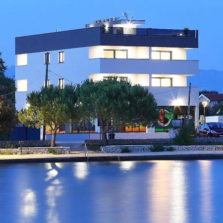 Apartments Bonaca With Jacuzzi Privlaka  Exteriér fotografie
