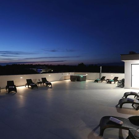 Apartments Bonaca With Jacuzzi Privlaka  Exteriér fotografie